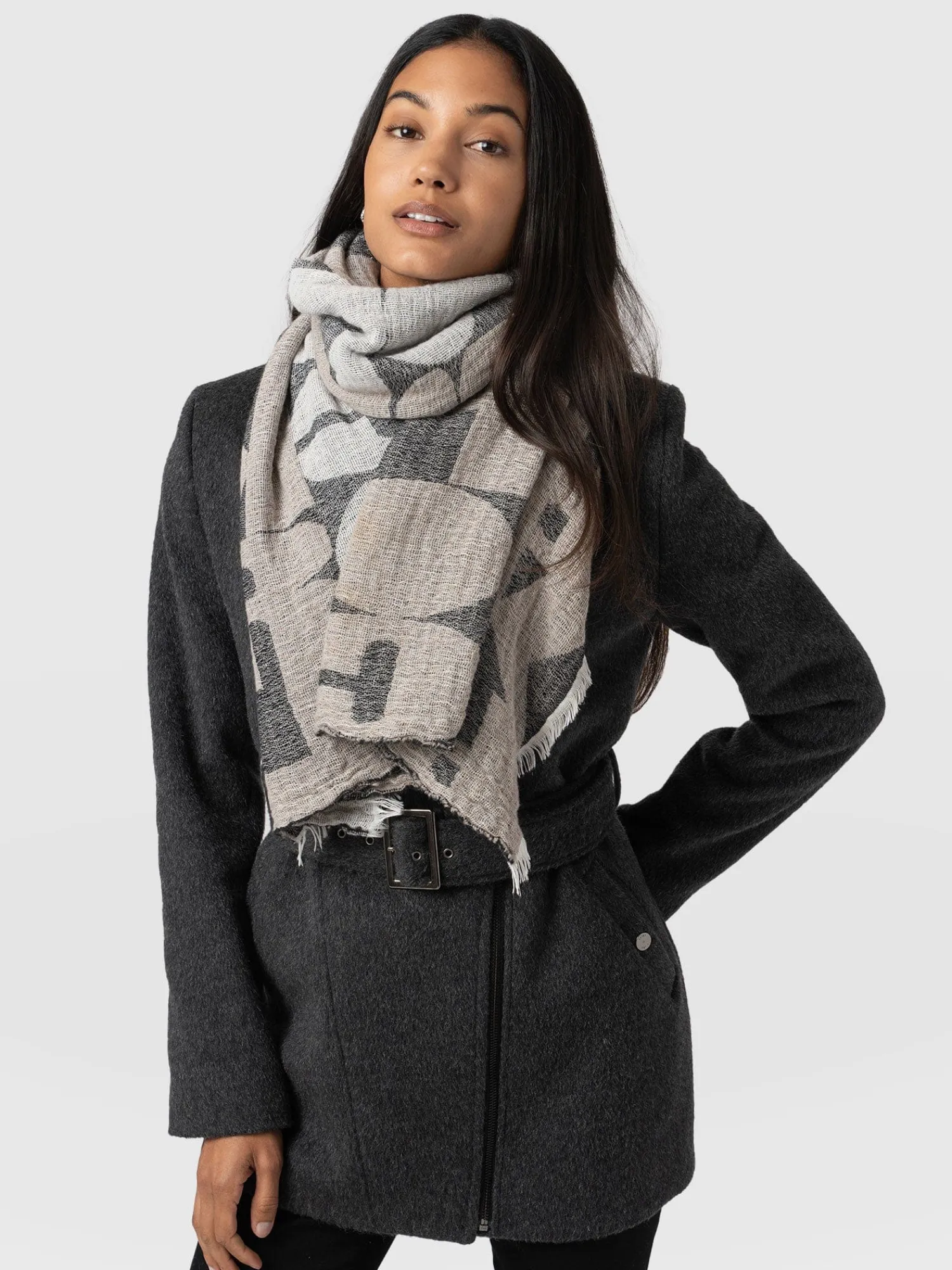 Online Saint and Sofia Abstract Rock Scarf - Black/Cream