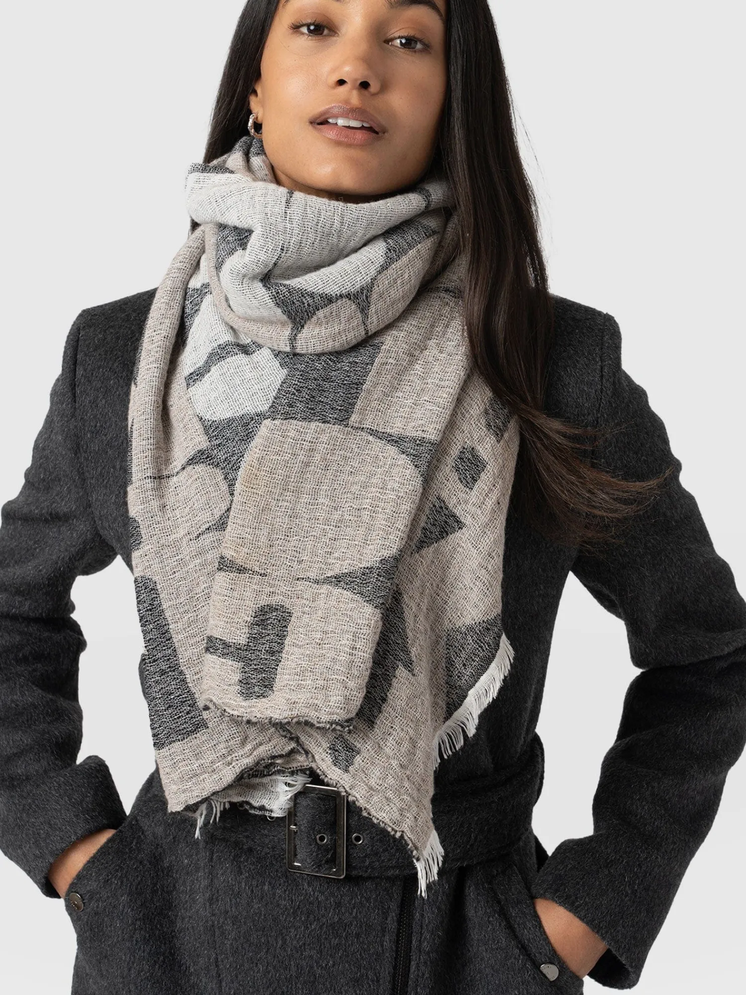 Online Saint and Sofia Abstract Rock Scarf - Black/Cream