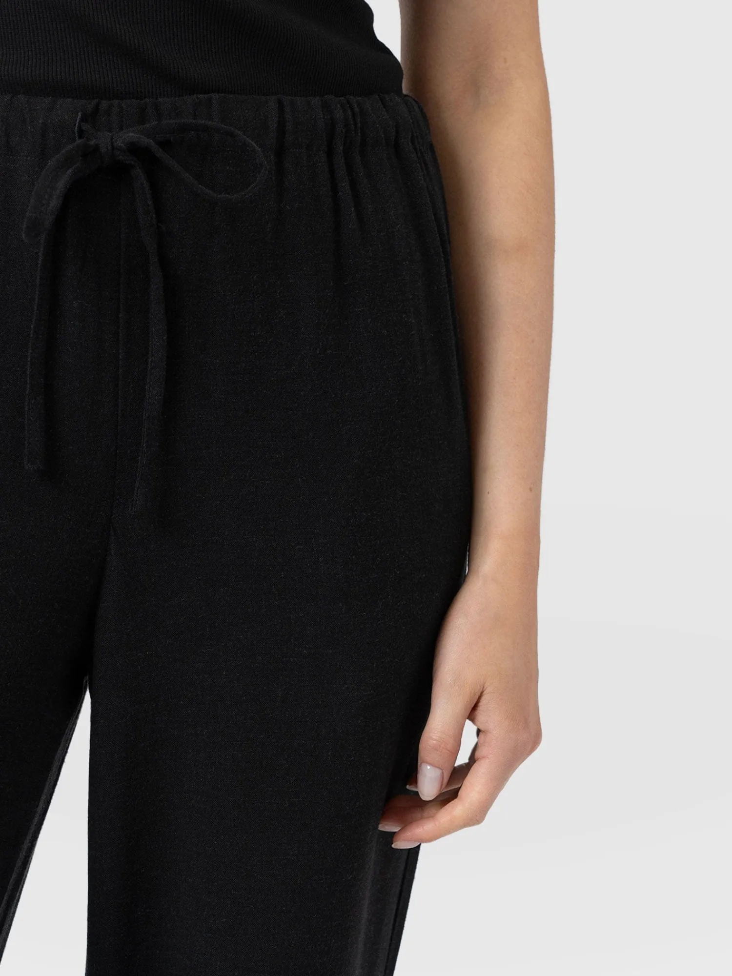 Outlet Saint and Sofia Corinne Linen Pant - Black