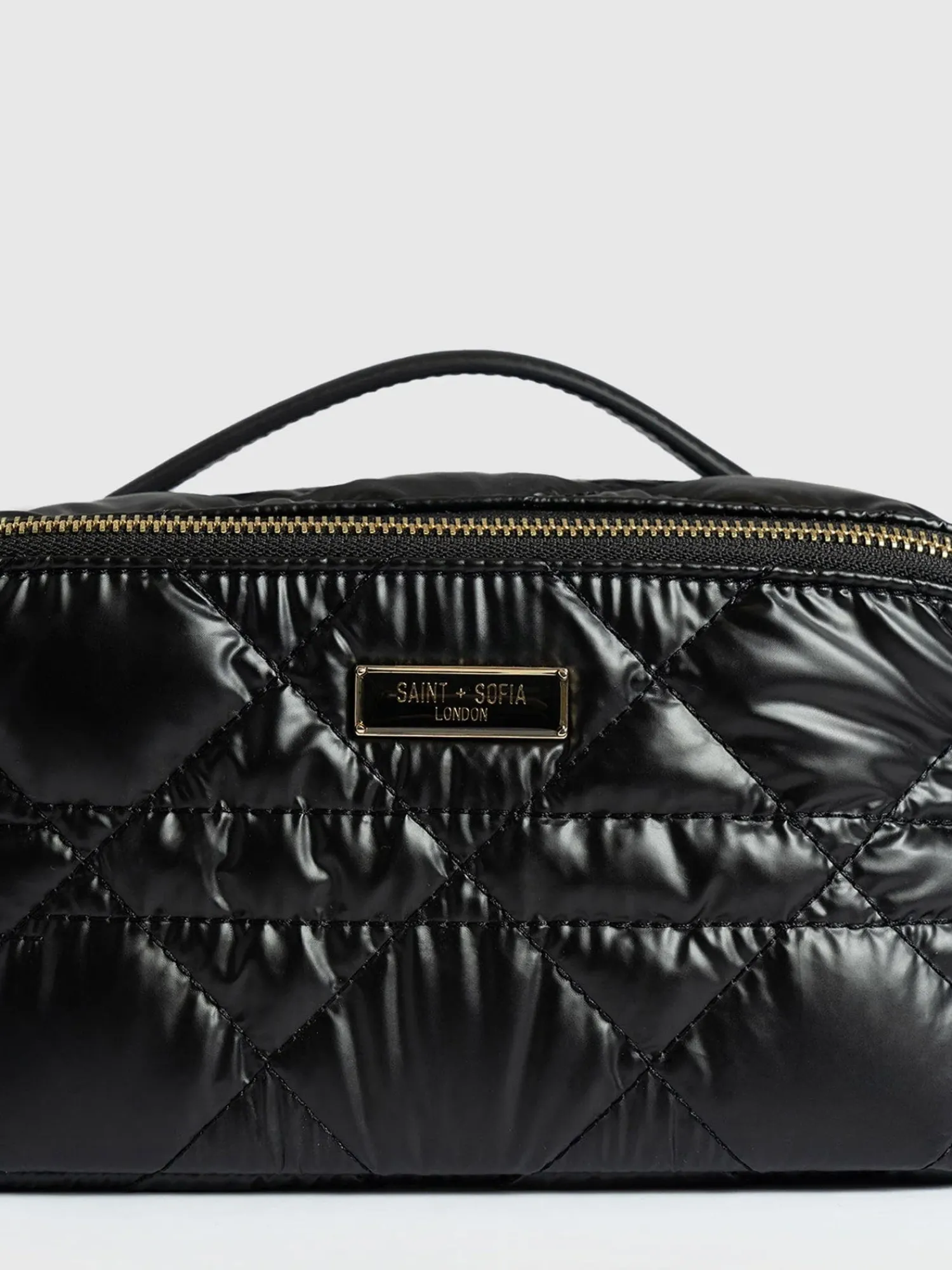 Clearance Saint and Sofia Cosmetics & Wash Bag - Black
