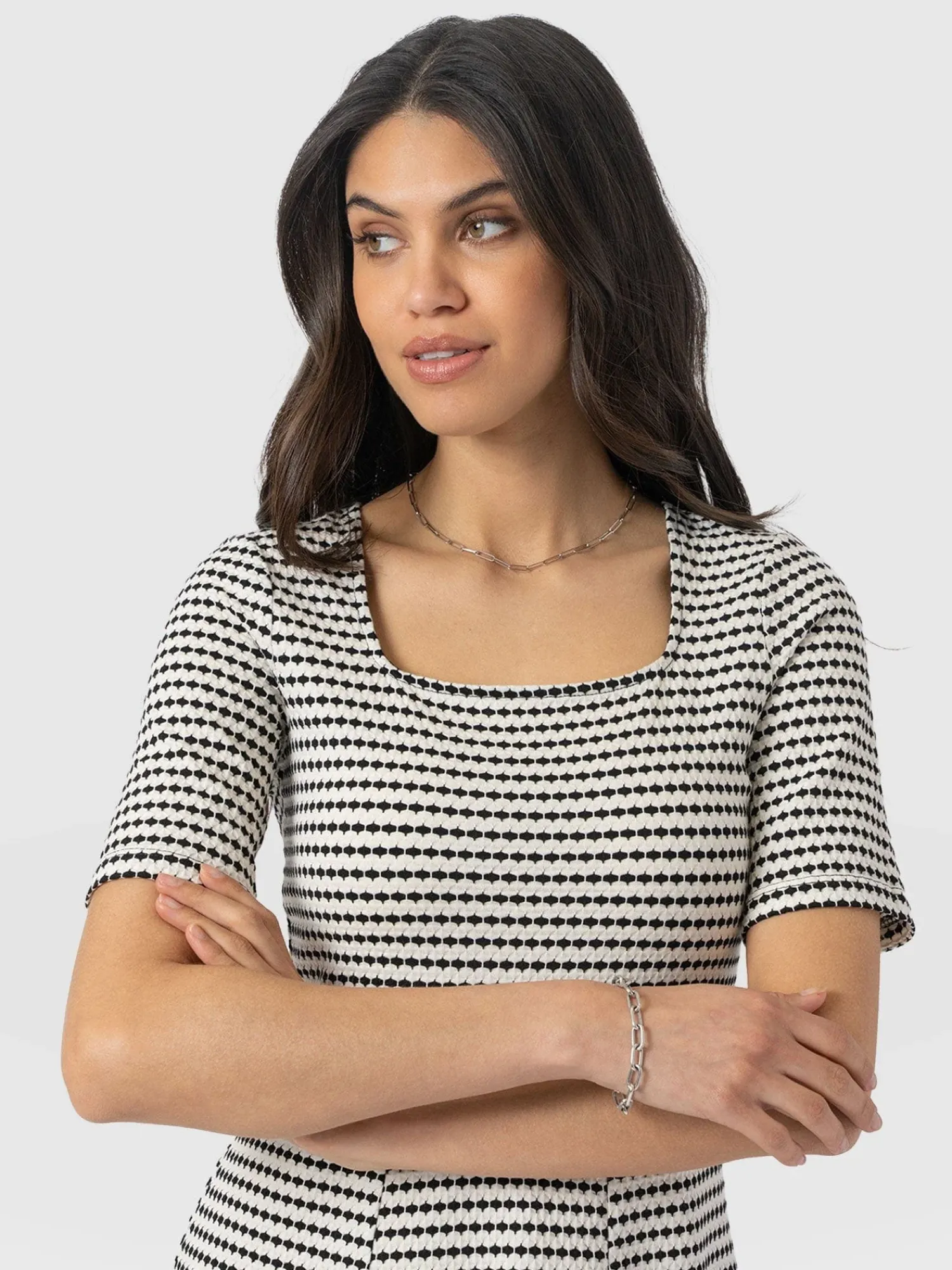 Clearance Saint and Sofia Darcey Short Sleeve Flared Dress - Monochrome Jacquard