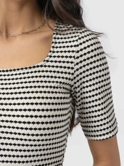 Clearance Saint and Sofia Darcey Short Sleeve Flared Dress - Monochrome Jacquard