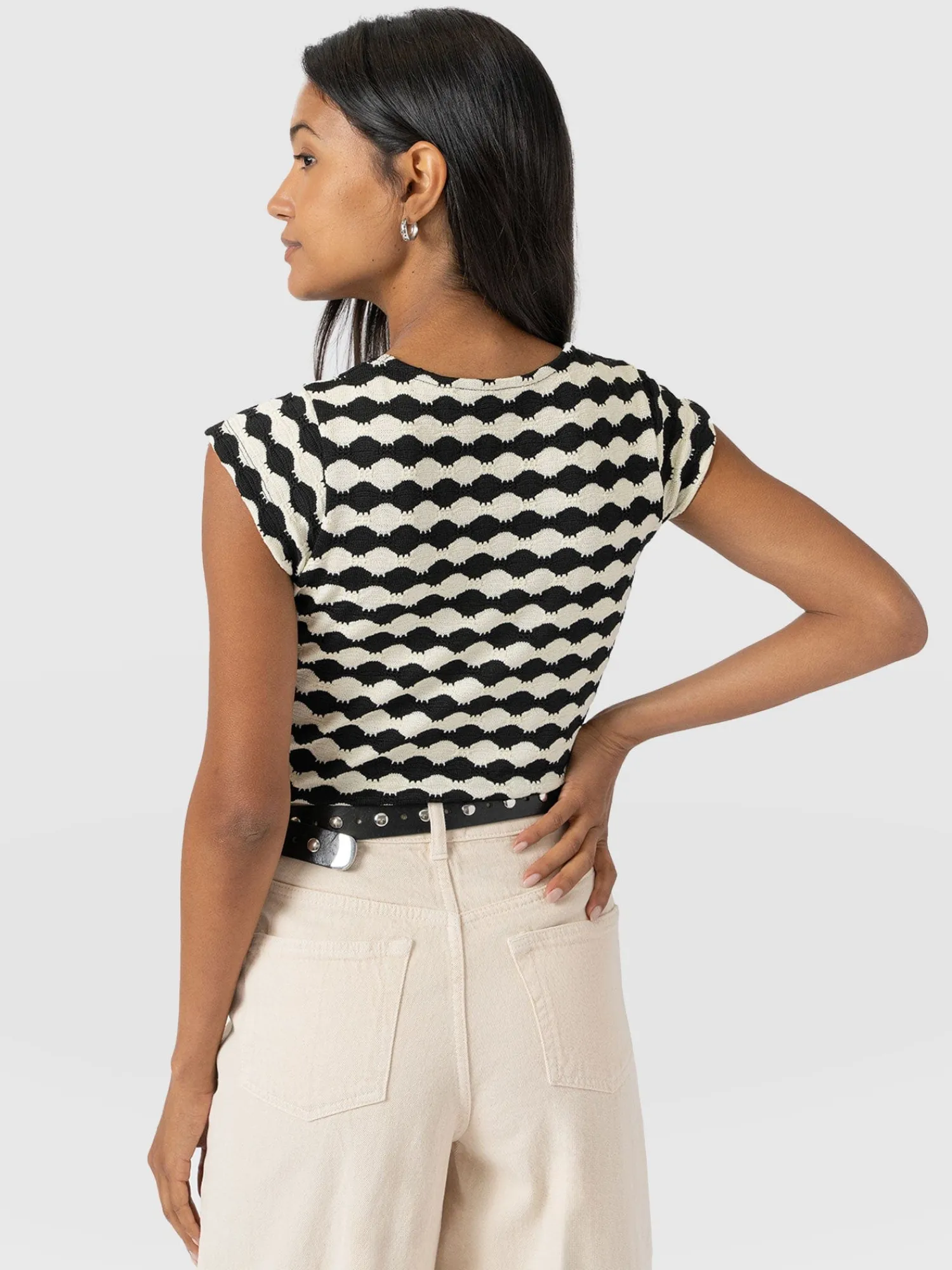 Discount Saint and Sofia Elise Scoop Neck Tee - Black/Cream