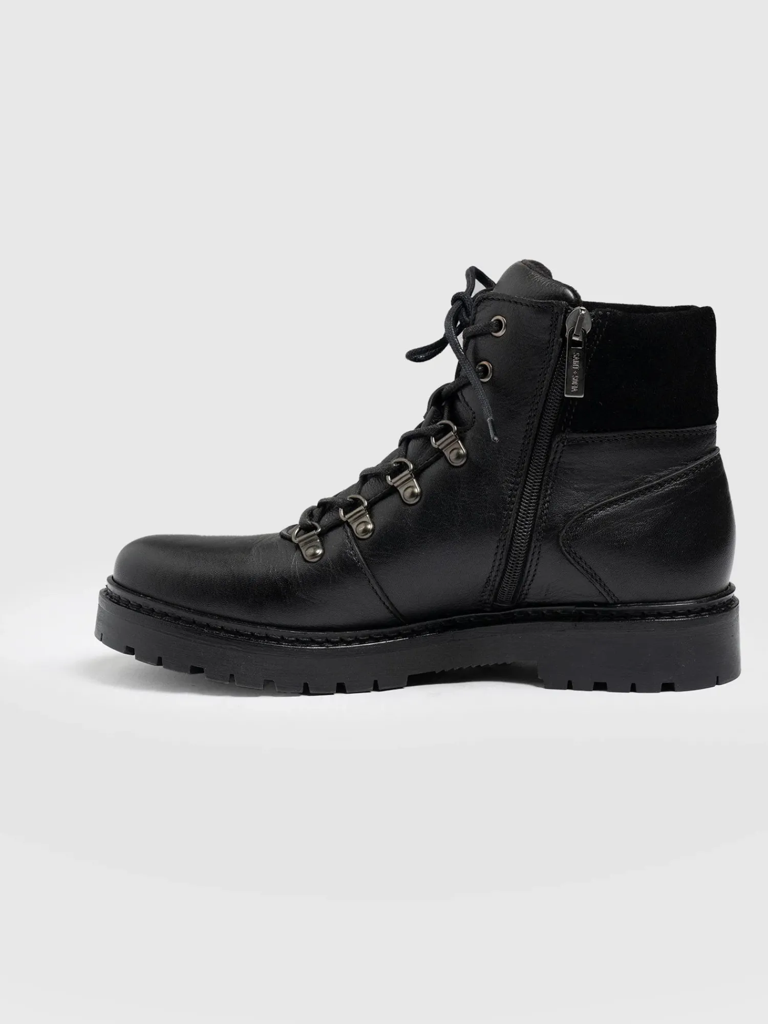 Best Saint and Sofia Finchley Hiking Boot - Black