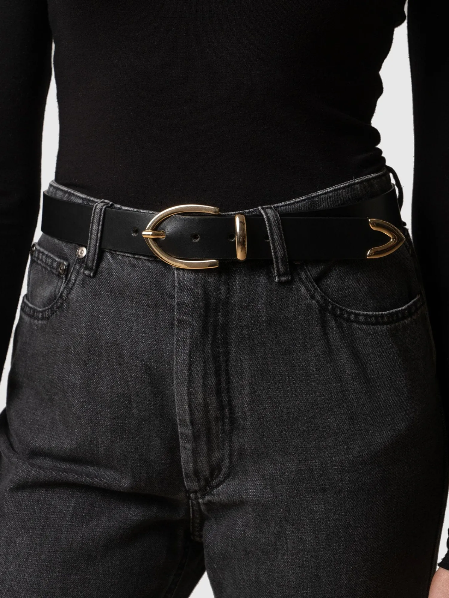 Online Saint and Sofia Victory Belt - Black